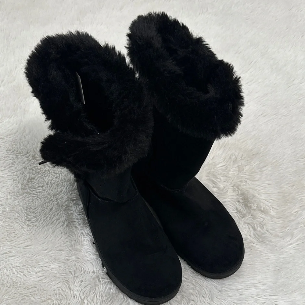 😊 Faux Suede Faux Fur Lined Boot